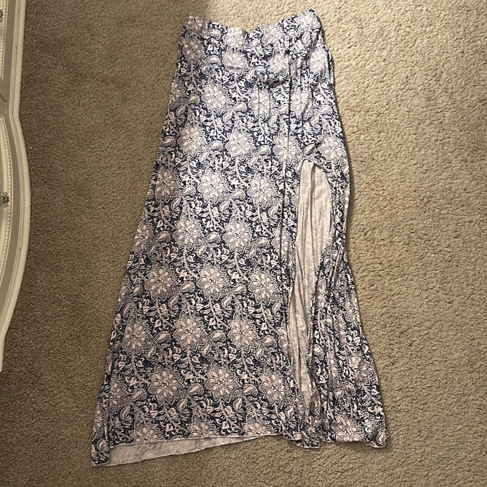 Like new summer skirt with slit
